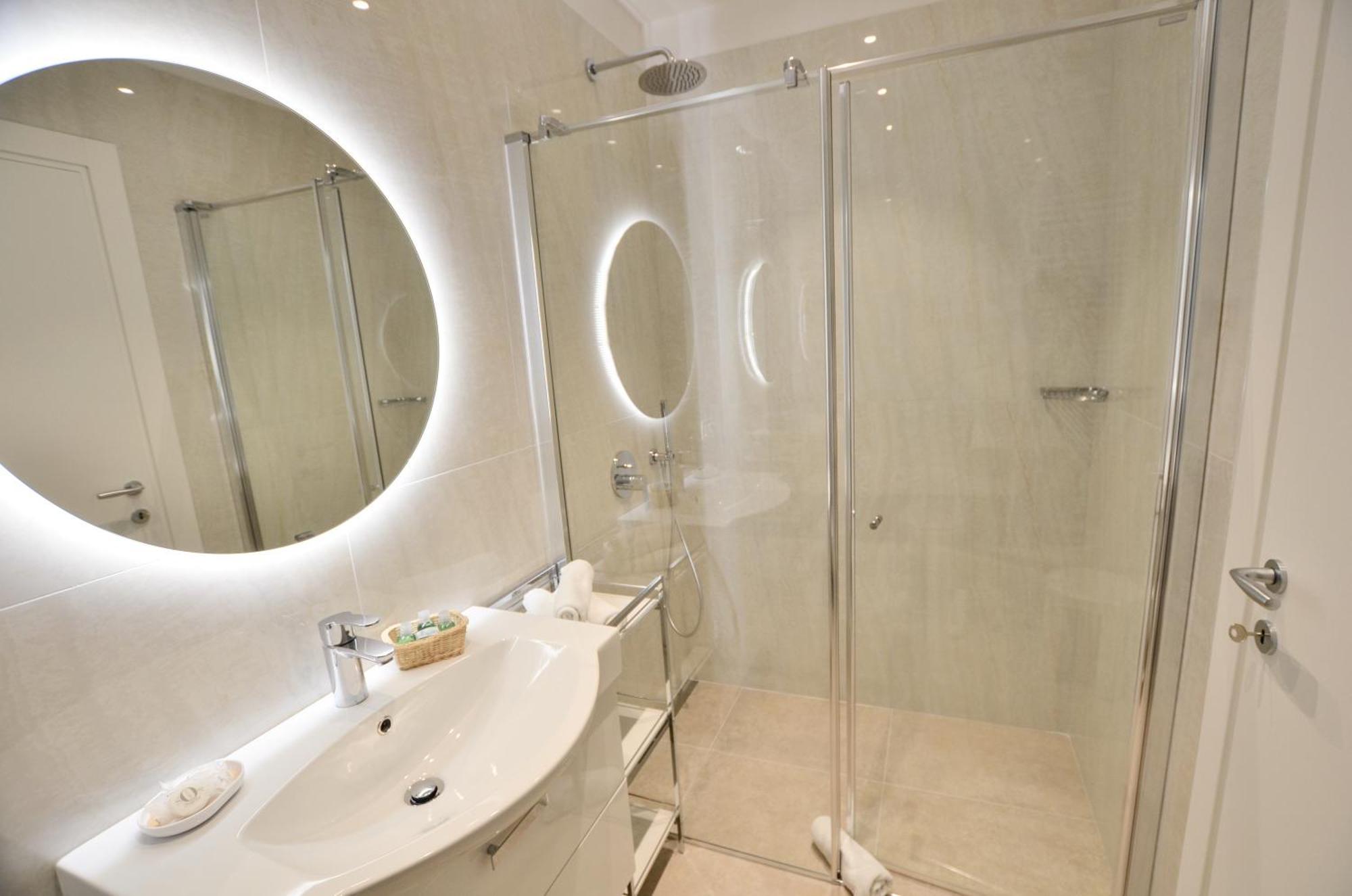 Villa Phoenix Riva del Garda Ngoại thất bức ảnh