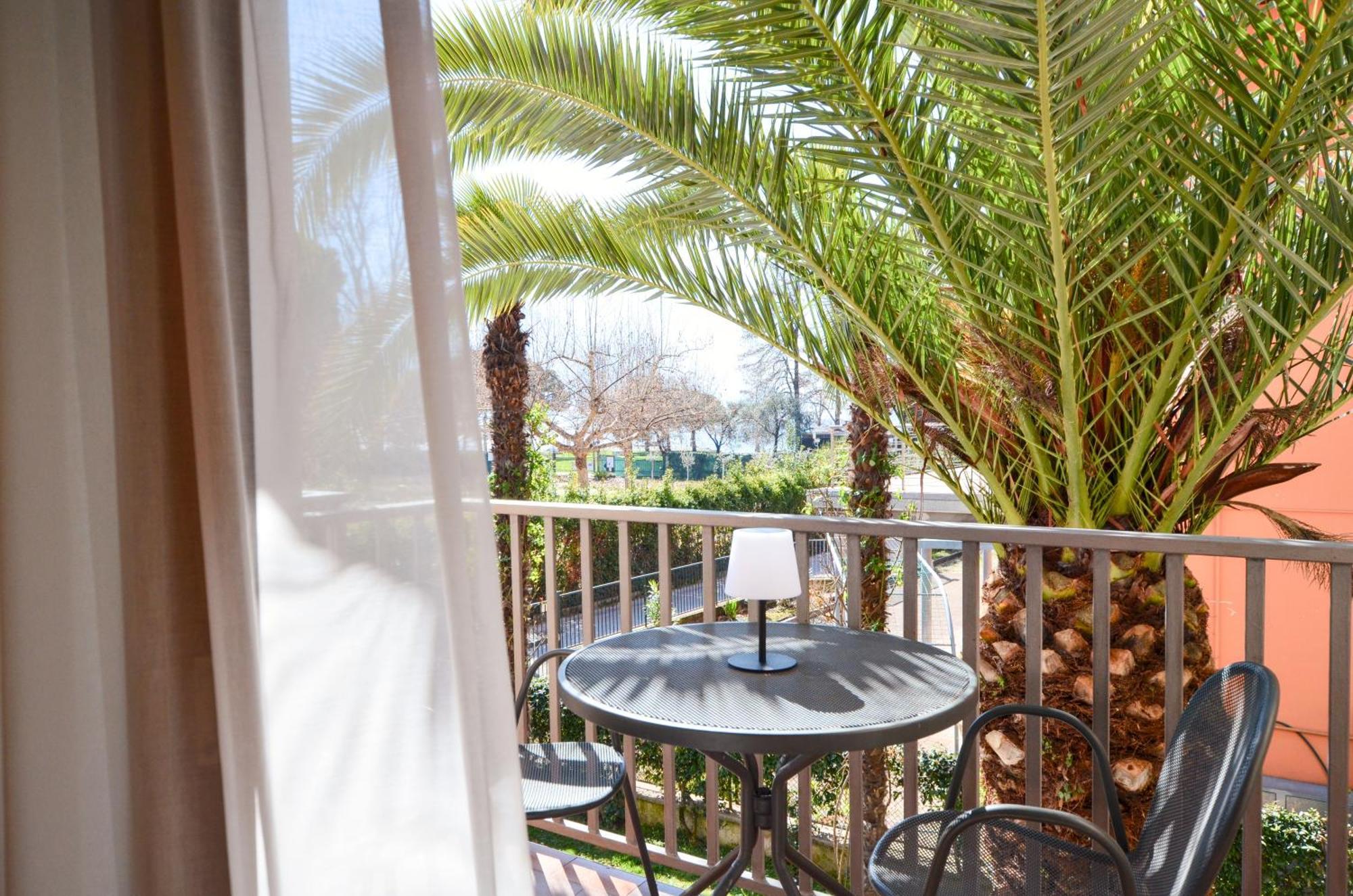 Villa Phoenix Riva del Garda Ngoại thất bức ảnh