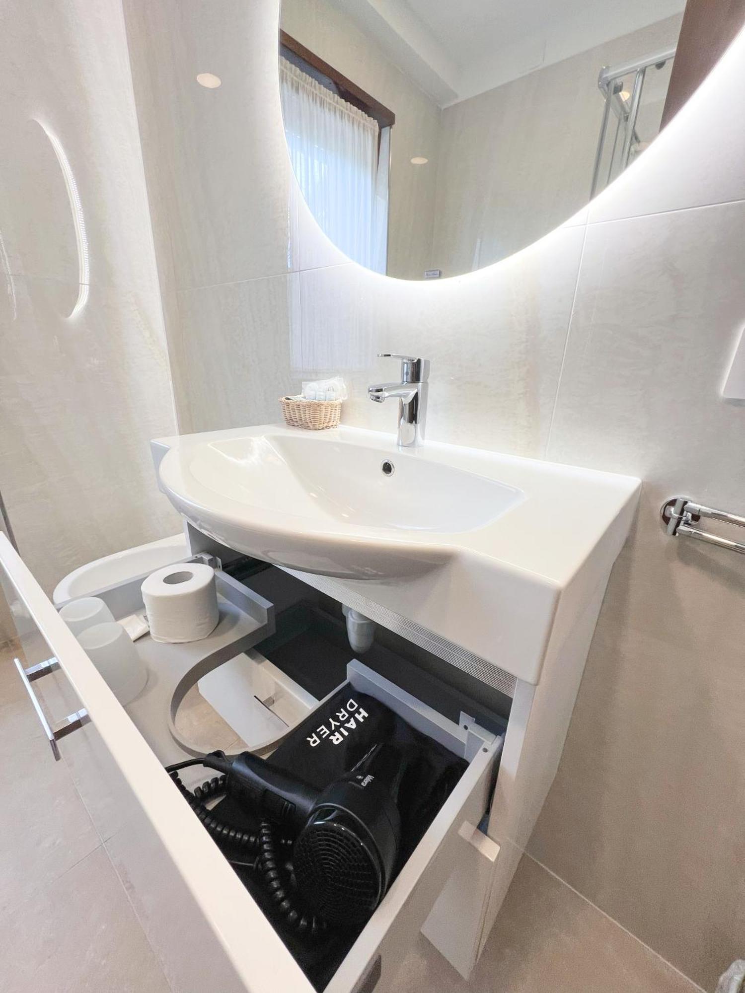 Villa Phoenix Riva del Garda Ngoại thất bức ảnh